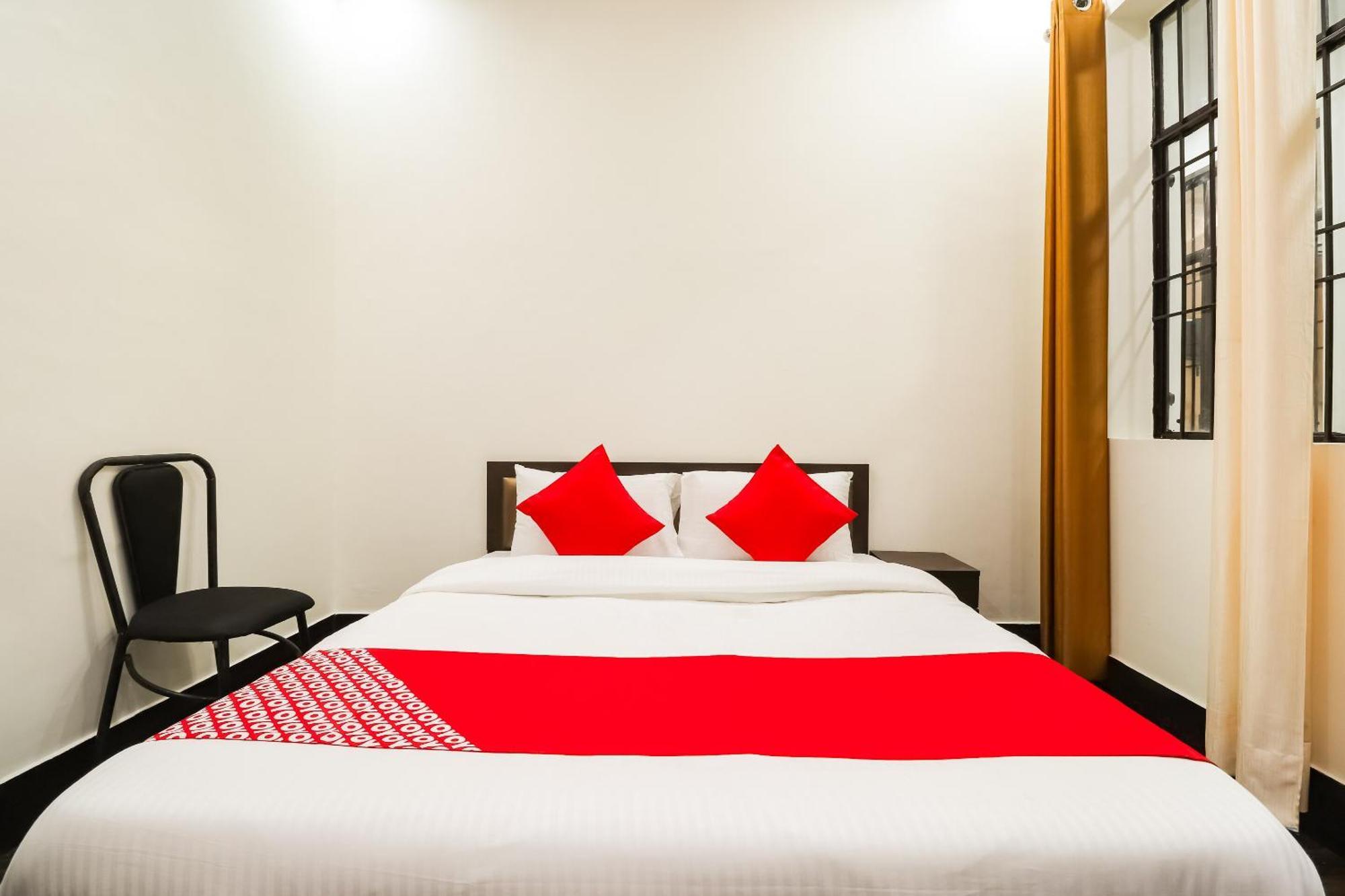 Oyo Hotel Pacifica Near Phoenix United Lucknow Exteriör bild
