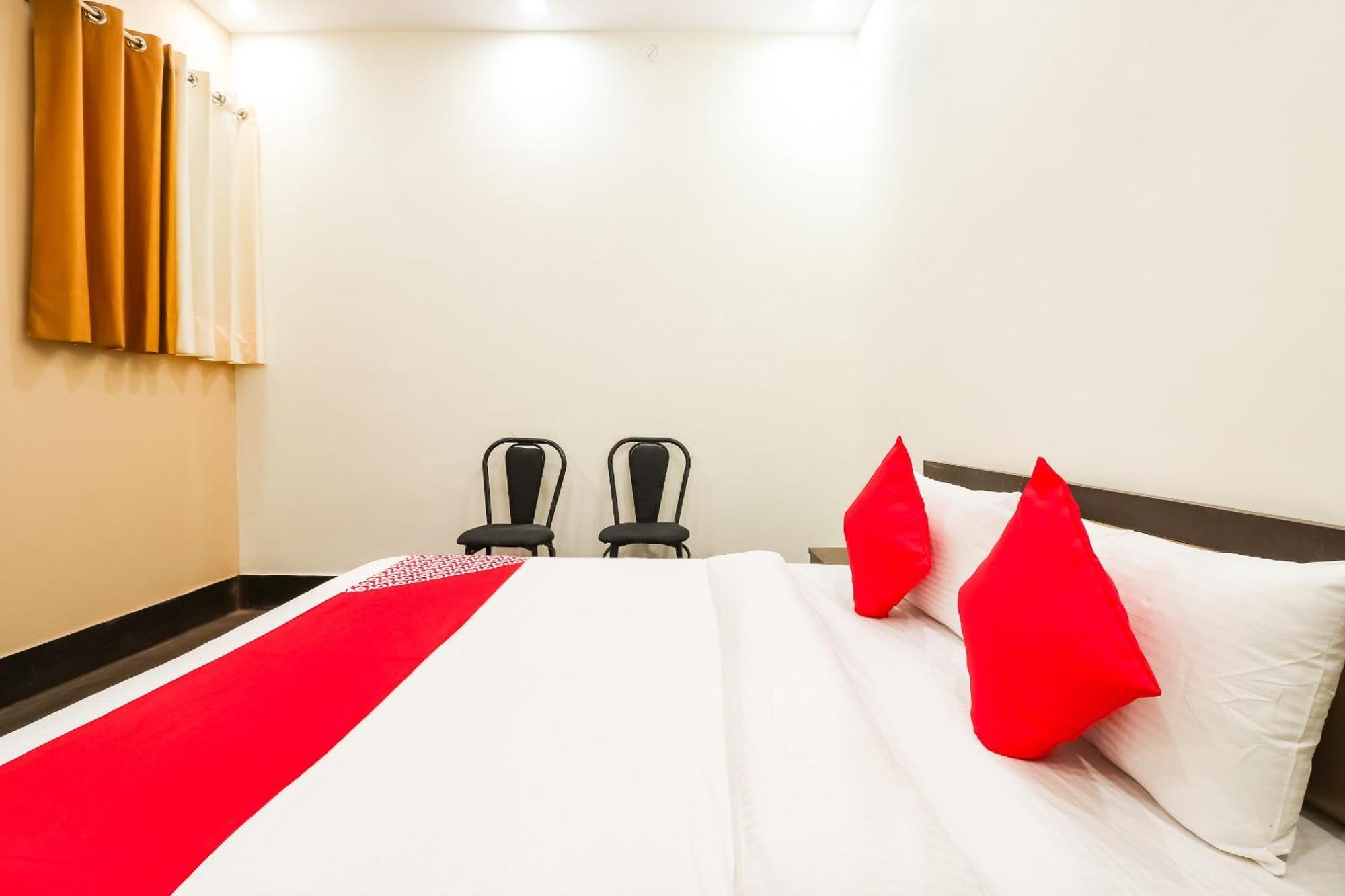 Oyo Hotel Pacifica Near Phoenix United Lucknow Exteriör bild
