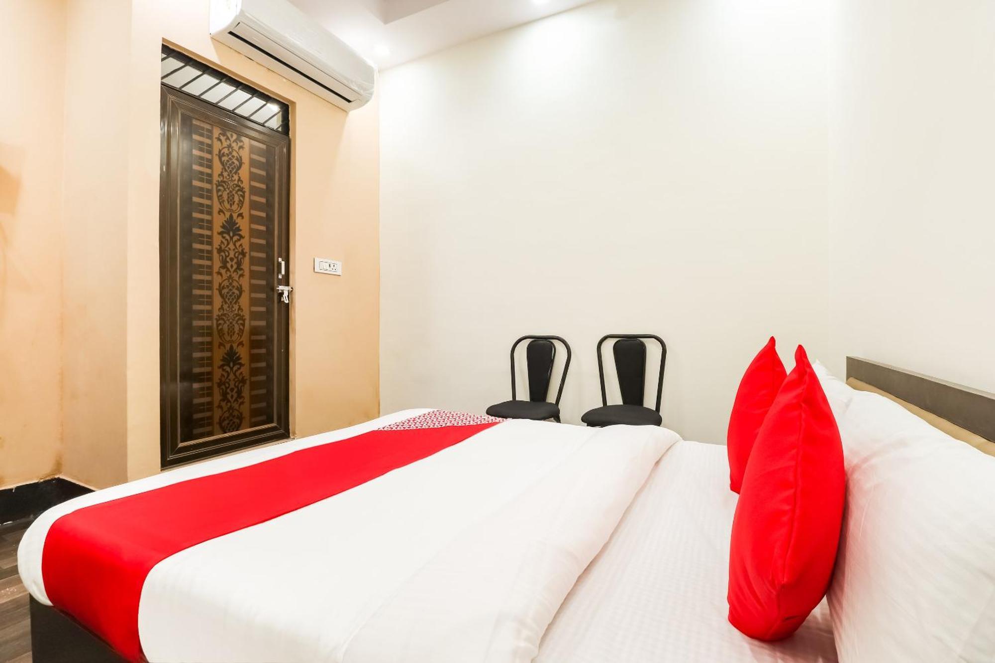 Oyo Hotel Pacifica Near Phoenix United Lucknow Exteriör bild